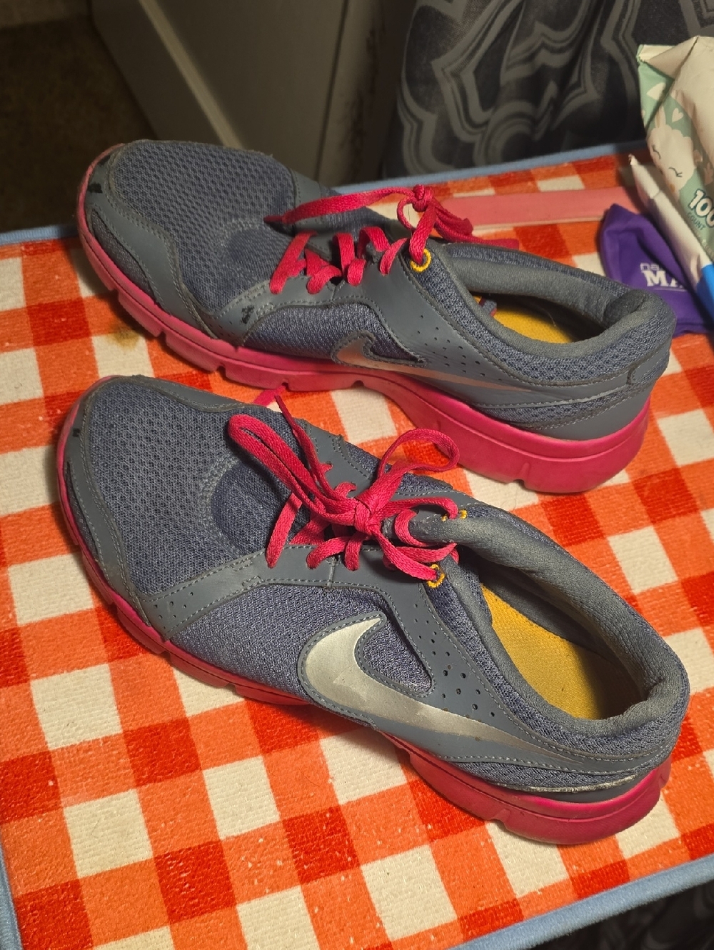 Nike Women’s Gray and Pink Athletic Sneakers